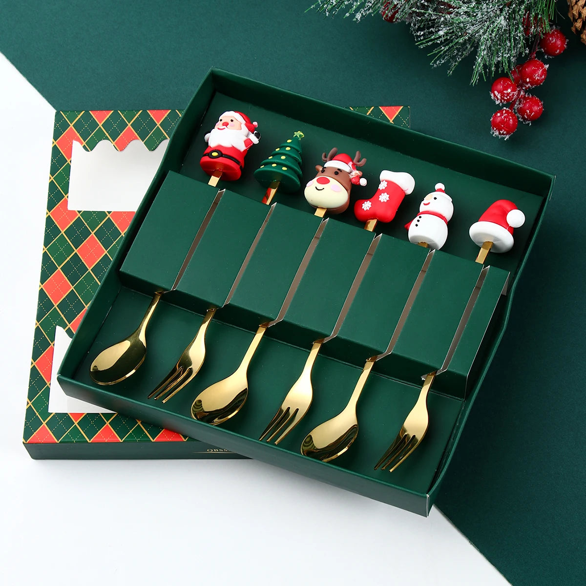Weihnachtsbesteckset Goldene Gabel und Löffel Santa Claus Design Metall 4
