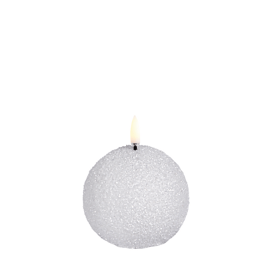 WinterShine – Elegante LED-Kerze im Schneeball-Design 0