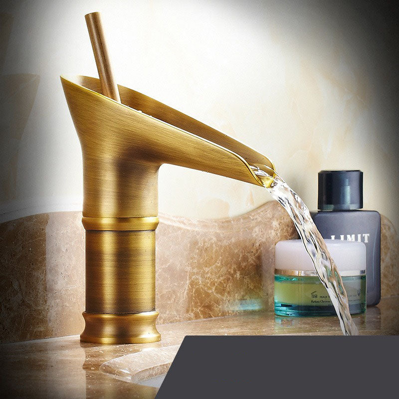 Wellen – Nostalgia Waterfall Washbasin Faucet