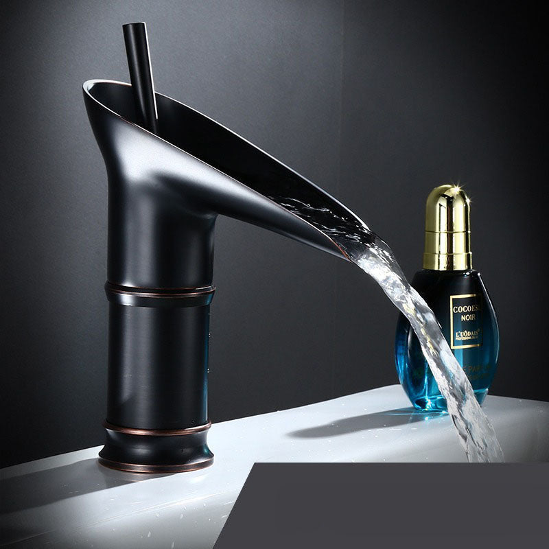 Wellen – Nostalgia Waterfall Washbasin Faucet