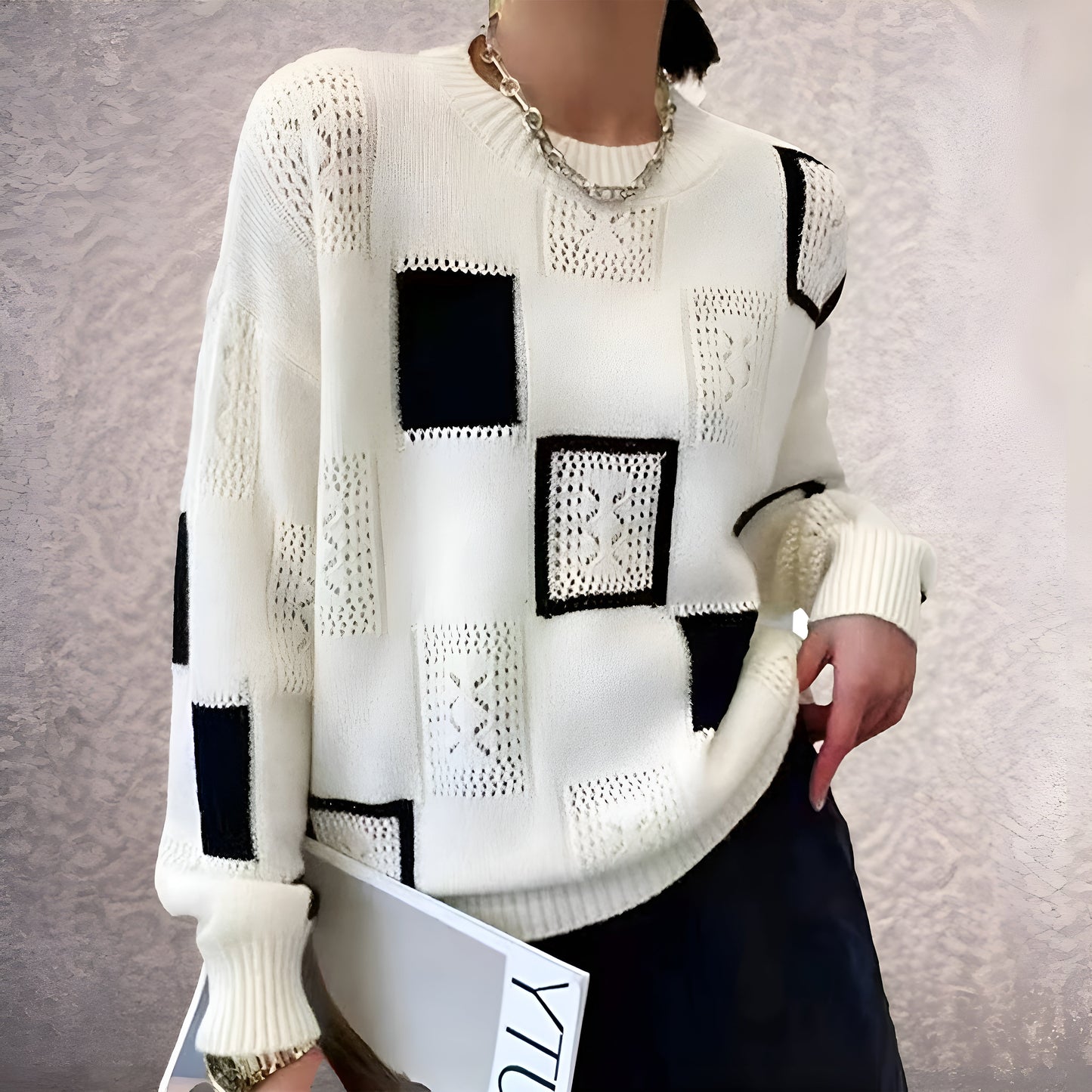 Carla – Luxurious women's sweater – Soft, elegant & versatile to combine
