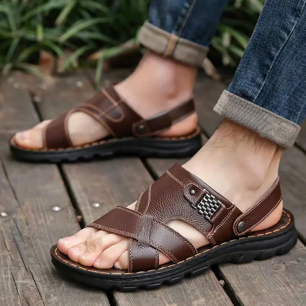 https://cdn.shopify.com/s/files/1/0748/5590/7594/files/comfortabele-leren-sandalen-zomer-ondersteuning-bruin.jpg?v=1738869158