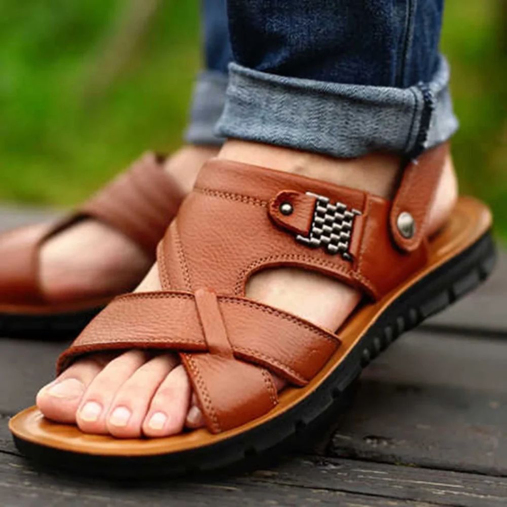 https://cdn.shopify.com/s/files/1/0748/5590/7594/files/comfortabele-leren-sandalen-zomer-ondersteuning-lichtbruin.jpg?v=1738869193