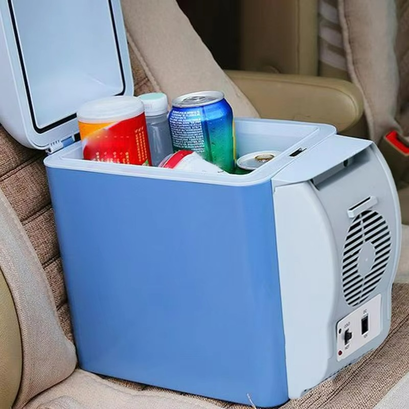 Insulated car cooler and warmer box with integrated cooling function