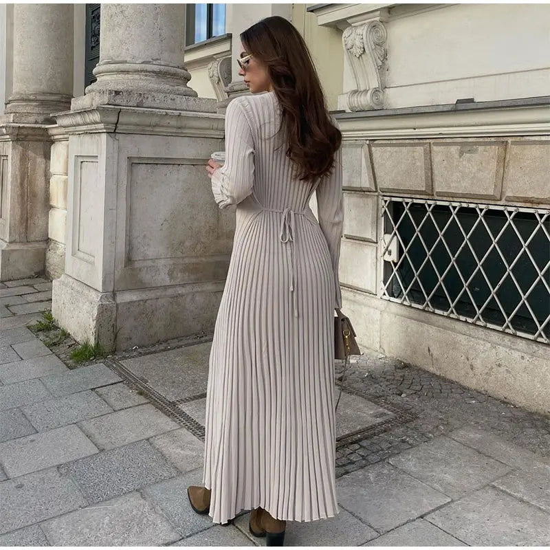 Eleanor – Feminines women's dress – Elegant, airy & perfect for special occasions