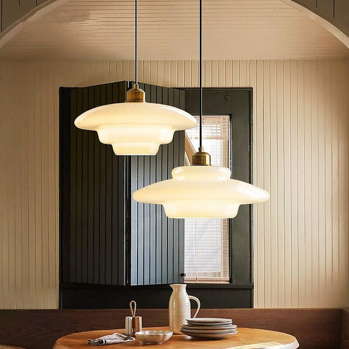 ZartGlanz Pendant – Ivory-Colored Glass Lamp