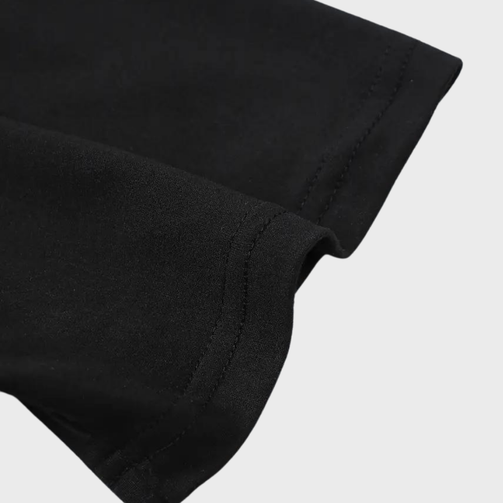 with | Casual men's T-shirt with crew neck | Comfortable, versatile & stylish