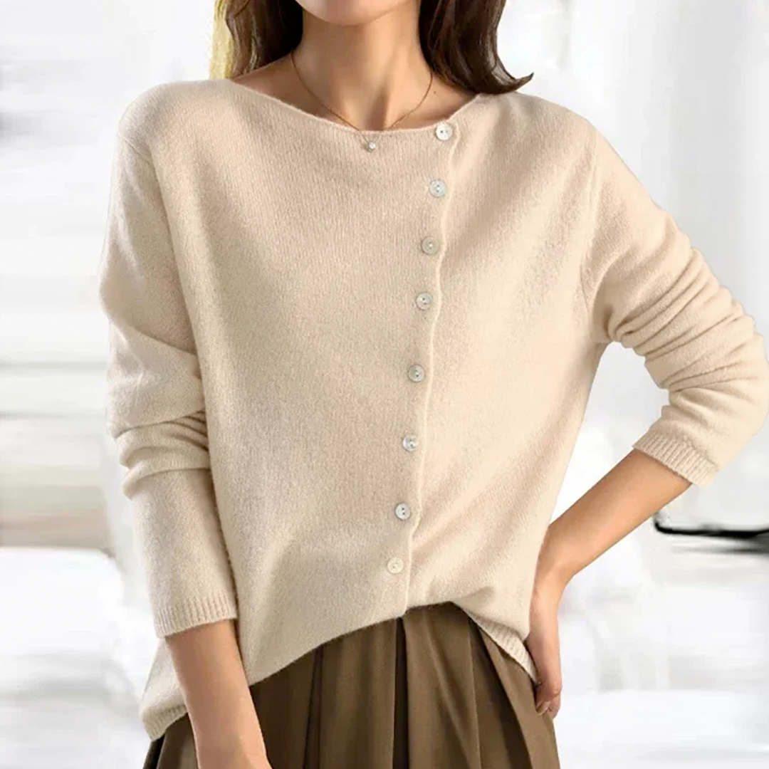 Classic knit cardigan with buttons for elegance and comfort