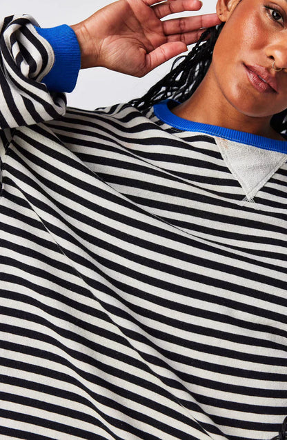 Comfortable oversized pullover for every occasion