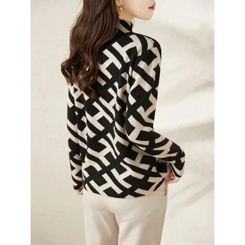 Lisa Turtleneck Pullover | Timeless elegance for every day