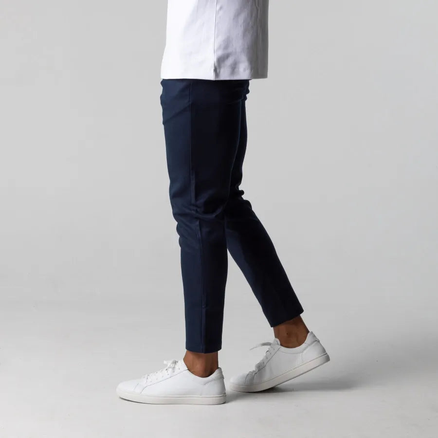 Luca | Comfortable and elegant men's chino pants | Flexible, stylish & versatile