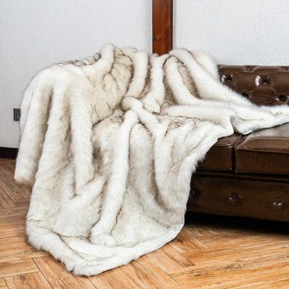 GlanzFlausch – Glamorous Faux Fur Blanket
