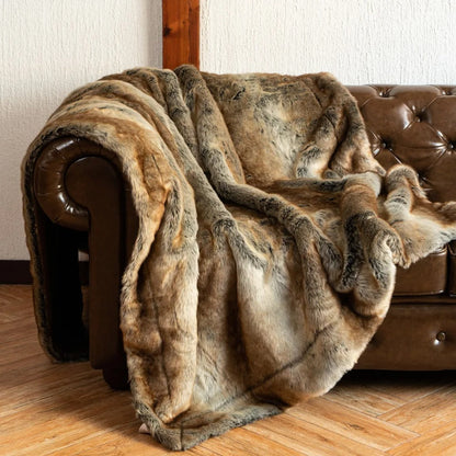GlanzFlausch – Glamorous Faux Fur Blanket