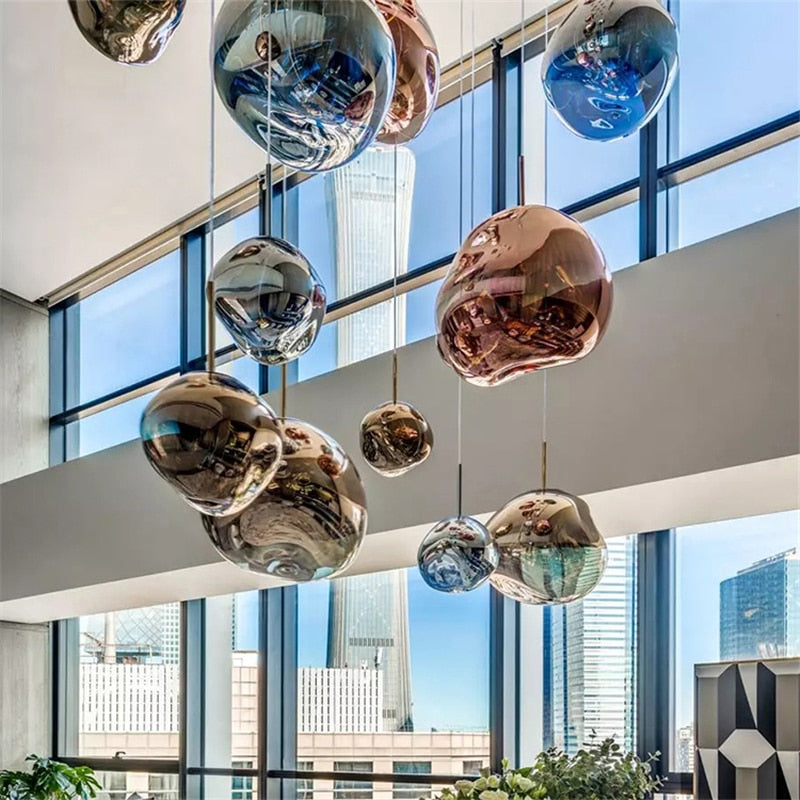 GentleGlow – Clear pendant light for a calming atmosphere