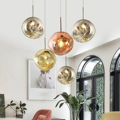GentleGlow – Clear pendant light for a calming atmosphere