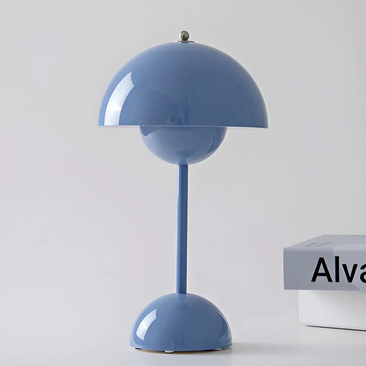 EisLicht – Modern table lamp design
